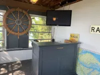 2 Acre Oasis with Private Beach! Family and dog friendly!