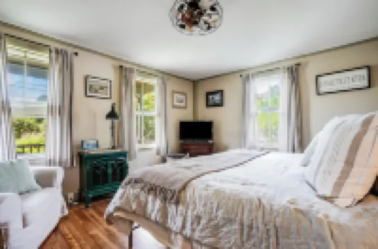 Pet-Friendly Getaway in Historic East Haddam Home