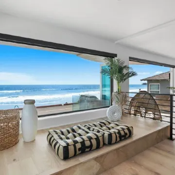 BEACHFRONT BOHO DREAM SLEEPS 20!  Luxury 8 Bedroom 9 Bath Home Steps from  Water