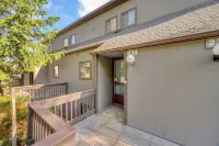 Slopeside 3 Bedroom, 2.5 Bath