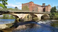 Character cottage (18c) on the edge of historic Belper