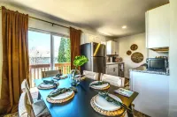 Willmar Jungle Safari Retreat! Hotels in Willmar