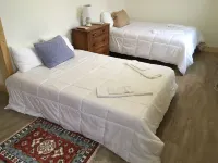 Poplar at Lake Bluff Preserve-Spectacular Lake Michigan Views-Sleeps 8
