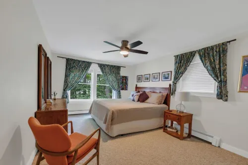 Sunny Waterfront Family Friendly Little Sebago Home - Wifi