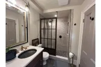Historic Apartment in Bristol R.I. Hotels near Roger Williams University