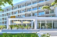 Ibis Styles Golden Sands Roomer Hotel