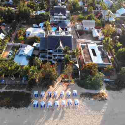 Le Nautile Beachfront Hotel Exterior