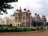 Hotel le Ruchi the Prince