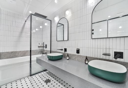 호텔그랑파리의 가족 친화적인 조식 공간