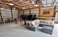 Good Vibes Only: Red River Gorge! Large Game Room! Hot Tub!