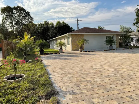 The Gulfstream Place 3