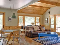 Light filled 3-bedroom cabin with a stone fireplace in magical Idyllwild, CA