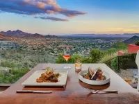 Hilton Phoenix Tapatio Cliffs Resort Hotels near North Mountain