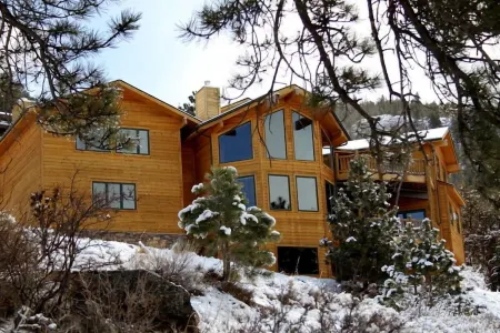 Massive Luxury Mountain Home Great For Families #20-NCD0224 Отели рядом с достопримечательностью «Гоблинс Форест»