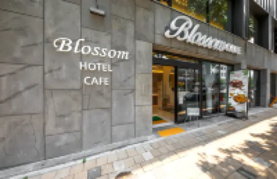 Yeosu Blossom Hotel โรงแรมใกล้Rail bike