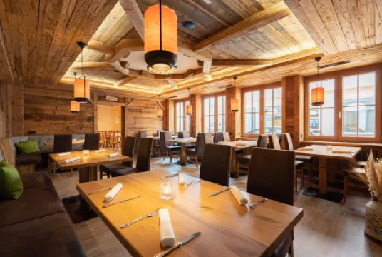 Hotel Adler - Paulas Alb