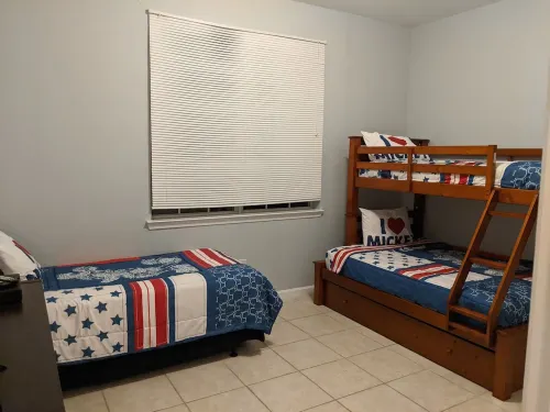 Your next magical getaway! Spacious 3 bedroom, 2 bath condo with pool access!