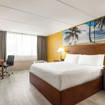 EnVision Hotel Miami International Airport