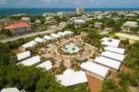 KK's Beach House - Newly Remodeled, Close to Seaside, Easy Walk to Beach