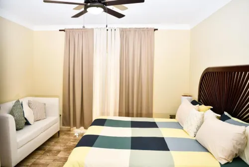 Punta Cana 1-Bed Apt Sleeps 4 with Pool & Hot Tub