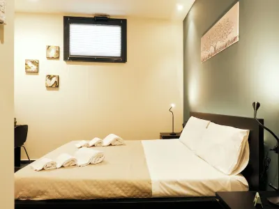 Hub Rooms Hotel dekat Centro Kolbe