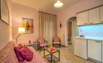 BBQ, Balcony, 42Mbps, King, Backyard, Full Kitchen-1