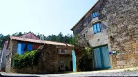 Casa do Zuleiro Hotels in Muros