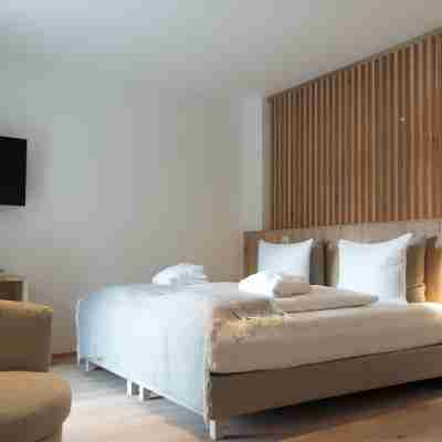 A.Nett Hotel Rooms