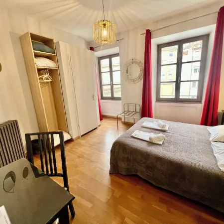 Hôtel Patricia - Strasbourg Hyper Centre Отели рядом с достопримечательностью «Квартал Маленькая Франция»