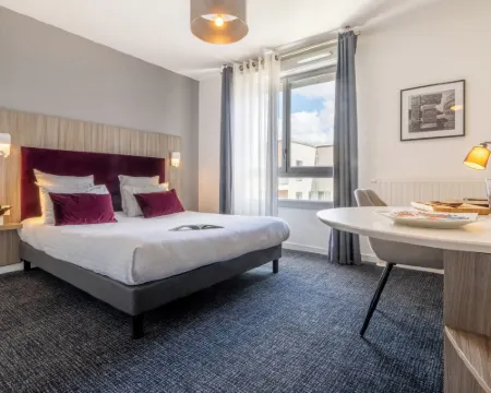 Nemea Appart Hotel Grand Cœur Nancy Centre ナンシーのホテル