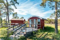 Hostel Ihre Gård - parking