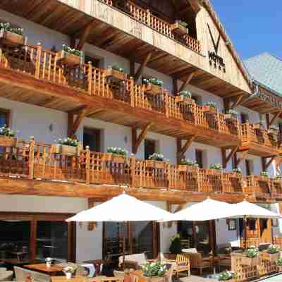Hôtel Le V de Vaujany Hotel Exterior