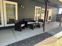 Darling 3-bedroom Duplex with Gameroom!