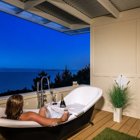 Woodside Bay Chalets Отели в г. Уэйхек Айленд