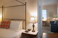 Island City House