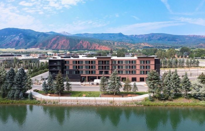 The Hoffmann Hotel Basalt Aspen, Tapestry Collection by Hilton