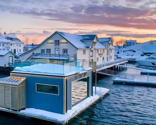 Svinøya Rorbuer Hotele w: Vagan