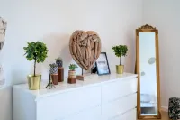 EG R-Wunderschöne große 3-Zimmer City Wohnung nähe Salzburg Hotels in Ainring