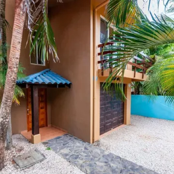 Nicely Priced Duplex in Surfside with Private Pool and AC in Every Room