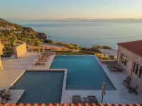 Sampatiki Suites - Seaview Luxury Suites with Breakfast and Spa - Havudsigt