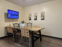 2 Bedroom Downtown Apt Walkable Safe Clean Các khách sạn ở 