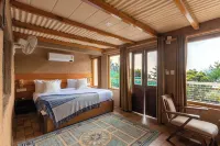 Maati Resort by the Lake Hill