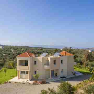 AéNaos Luxury Villa with Pool in Galatas Hotel Exterior