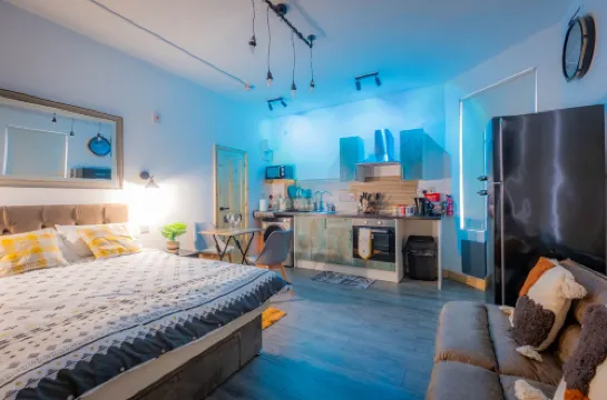 Luxury Studio - Free Parking - Great Location