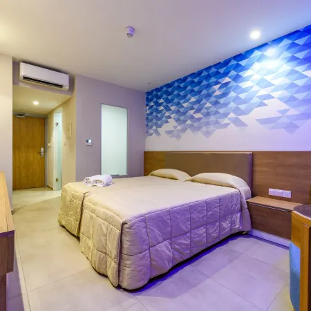 Seasons Hotel (Adults Only) Отели рядом с достопримечательностью «Монастырь Айя Напа»