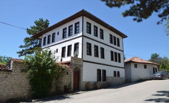 Dibekönü Konak