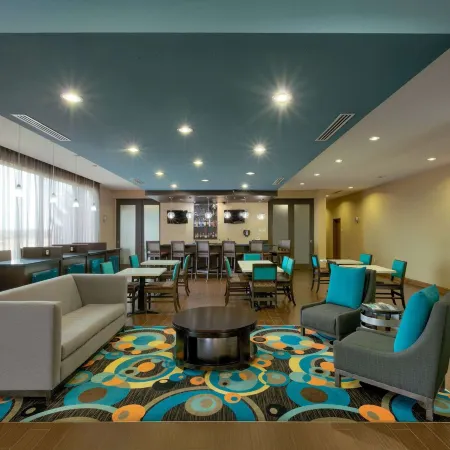 La Quinta Inn & Suites by Wyndham Clinton Historic Route 66