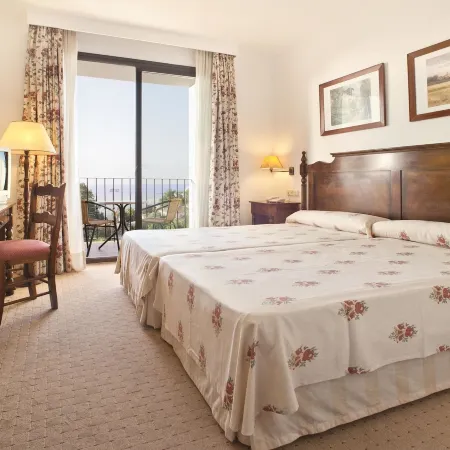 TRH Mijas Отели в г. Михас