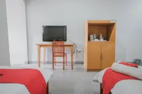 RedDoorz Premium @ Jalan Pal 10 Jambi Hotel di Kecamatan Kota Baru