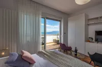 Terra Magica Deluxe Apartment or Room with Private Parking, Terrace and Sea View Hotel di Bakar